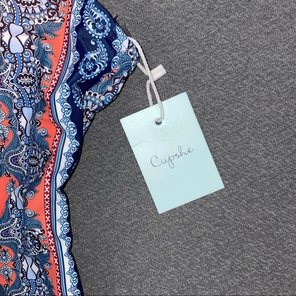 Cupshe Swimsuit - Picture 6 of 7